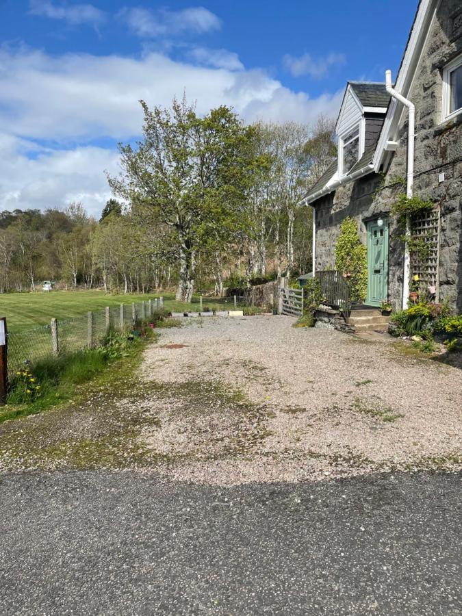 Newsagents Flat Apartman Lairg Kültér fotó